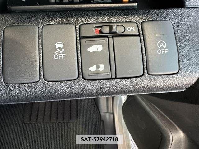 Honda e 2014-09 384943-28