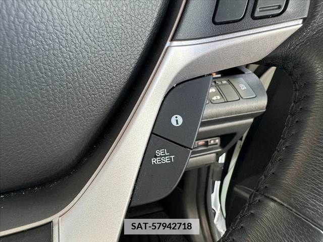 Honda e 2014-09 384943-26