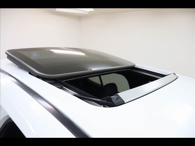 Lexus UX 2019-09 24080-1