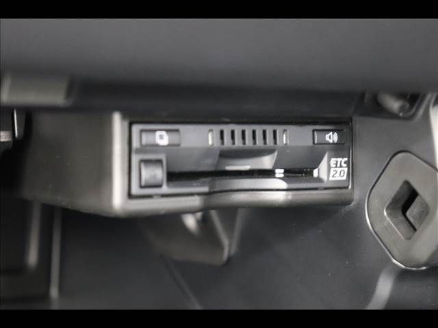 Lexus UX 2019-09 24080-7