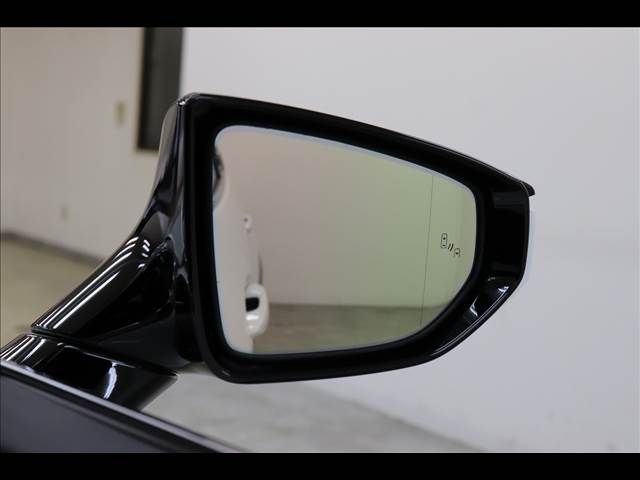 Lexus UX 2019-09 24080-2