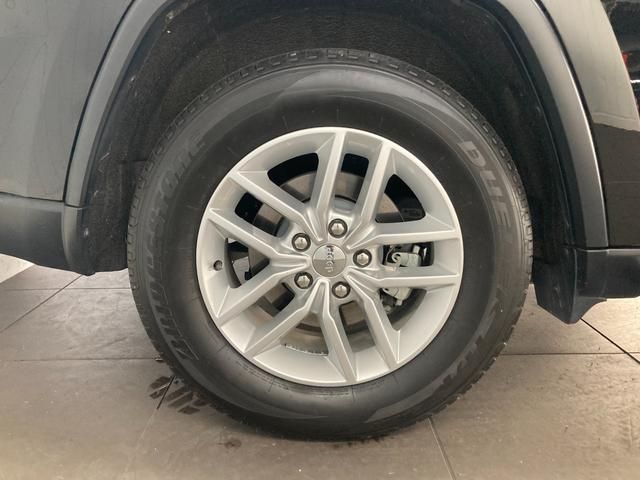 Jeep GRAND CHEROKEE 2019-01 17297-18