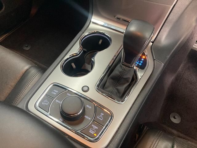 Jeep GRAND CHEROKEE 2019-01 17297-12