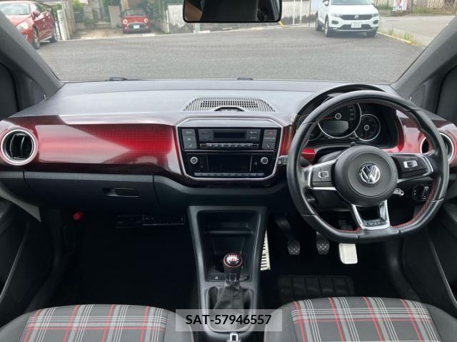 VolksWagen UP! 2020-03 331376-14