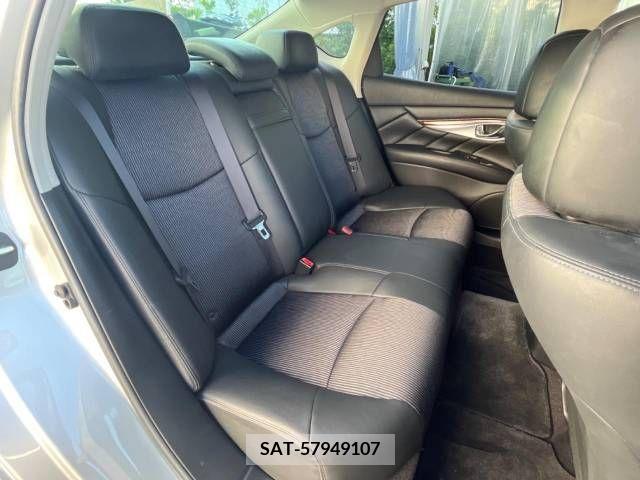 Nissan FUGA 2010-02 271098-10