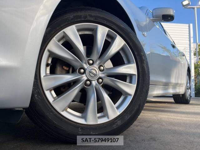Nissan FUGA 2010-02 271098-15