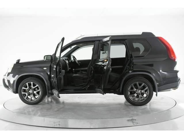 Nissan X-TRAIL 2013-04 182173-5