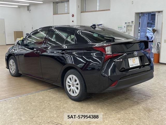 Toyota PRIUS 2019-03 282070-6