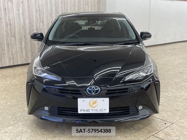 Toyota PRIUS 2019-03 282070-1