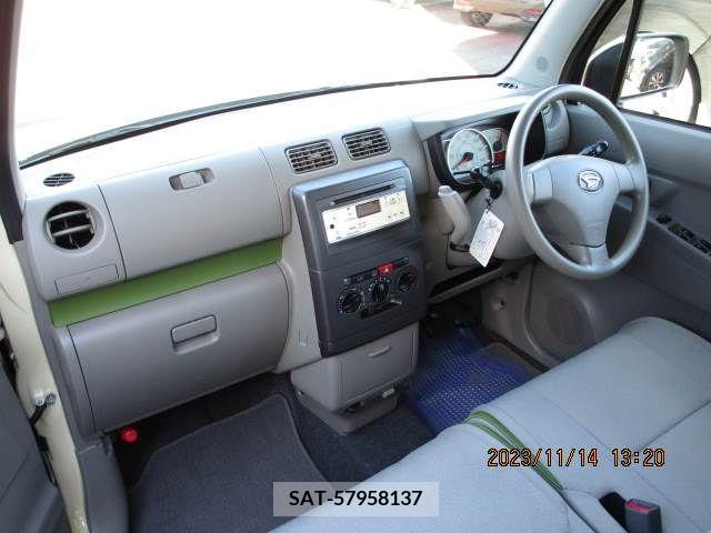 Daihatsu MOVE CONTE 2015-07 246193-6