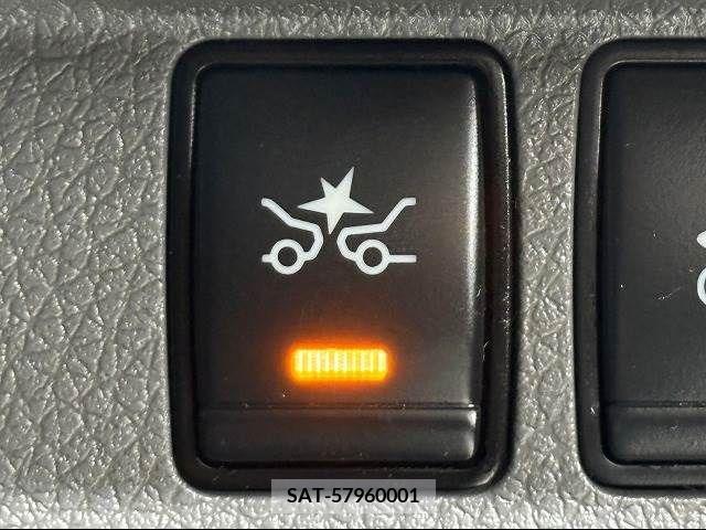 Nissan NV350 Caravan 2019-06 340676-4