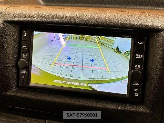 Nissan NV350 Caravan 2019-06 340676-3