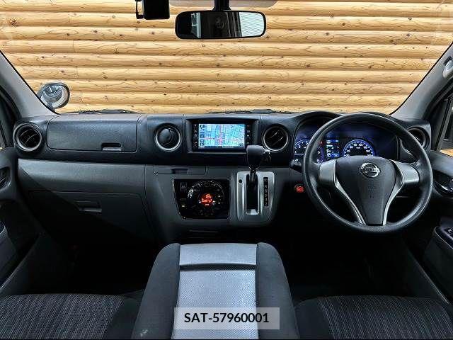 Nissan NV350 Caravan 2019-06 340676-1