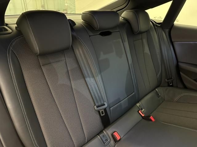 Audi A5 2018-03 24506-14