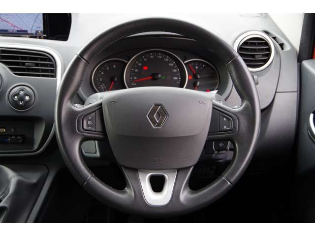 Renault KANGOO 2015-08 1675-9