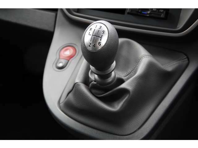 Renault KANGOO 2015-08 1675-14