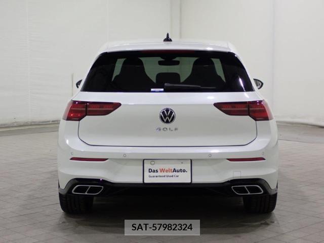 VolksWagen GOLF 2022-02 225340-6