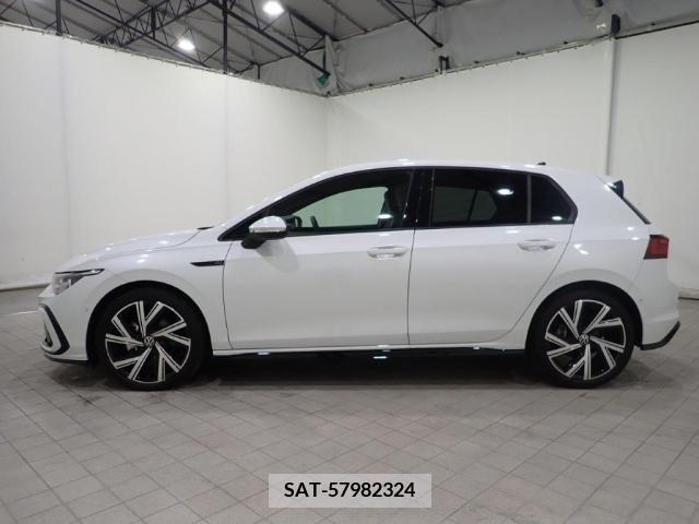 VolksWagen GOLF 2022-02 225340-4