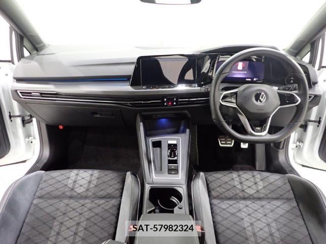 VolksWagen GOLF 2022-02 225340-19