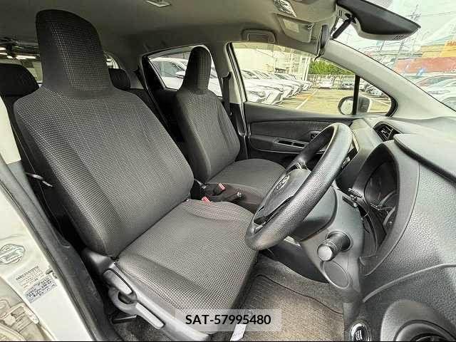 Toyota VITZ 2017-12 216968-4