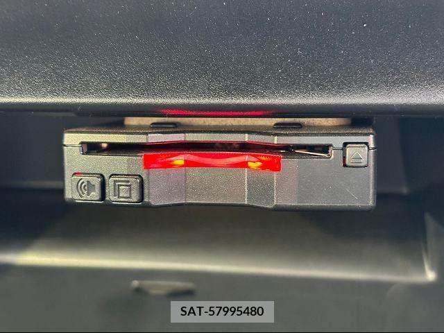 Toyota VITZ 2017-12 216968-9