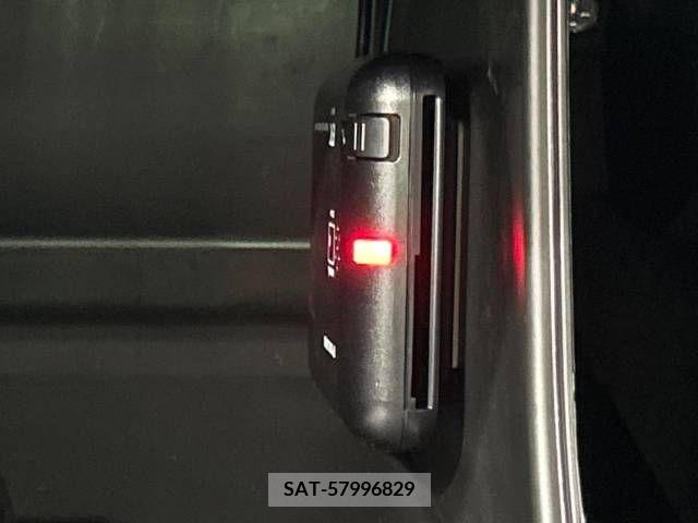 Suzuki HUSTLER 2023-05 396829-6