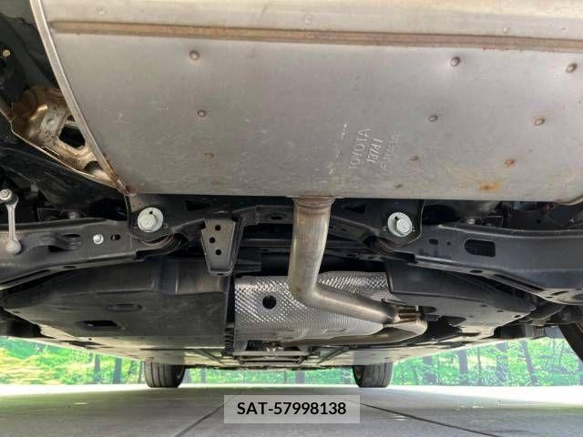 Toyota PRIUS 2021-04 281716-19