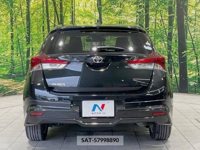 Toyota AURIS 2016-05 261548-15