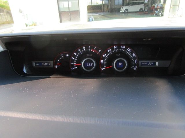 Toyota VOXY 2007-12 17214-8