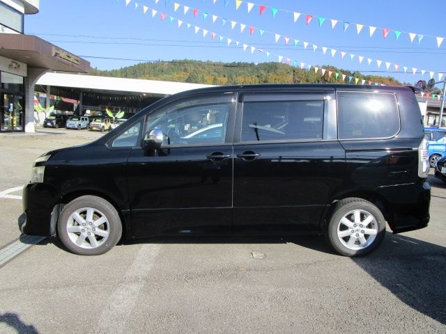 Toyota VOXY 2007-12 17214-1