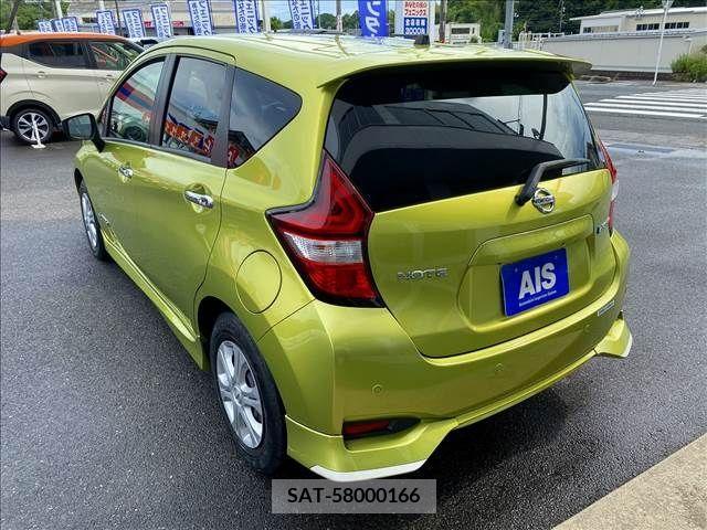 Nissan NOTE 2017-08 351182-2