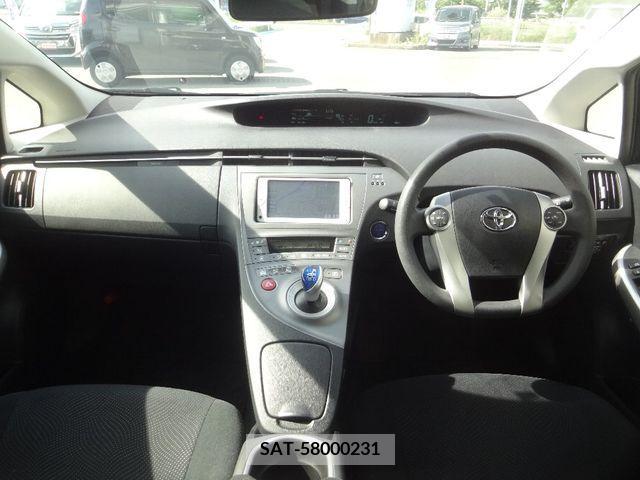 Toyota PRIUS 2013-07 345768-2