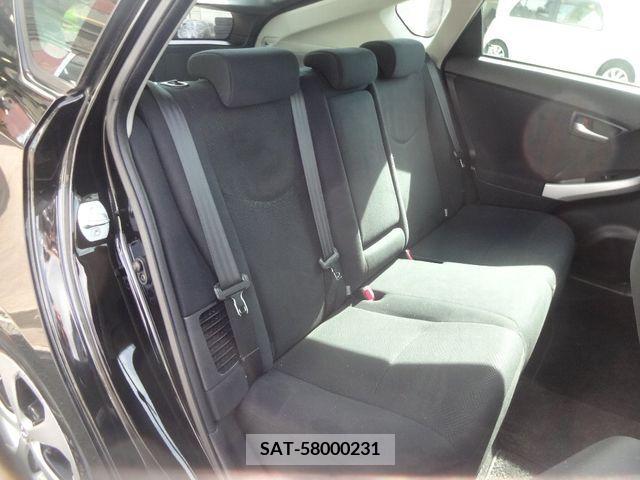 Toyota PRIUS 2013-07 345768-11
