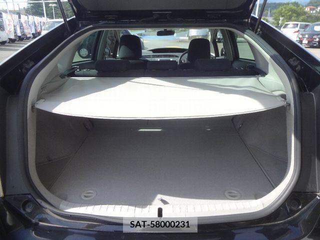 Toyota PRIUS 2013-07 345768-4