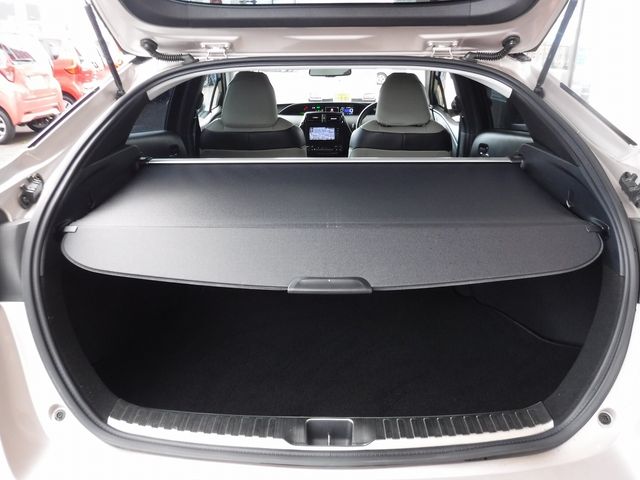 Toyota PRIUS 2016-06 21650-17