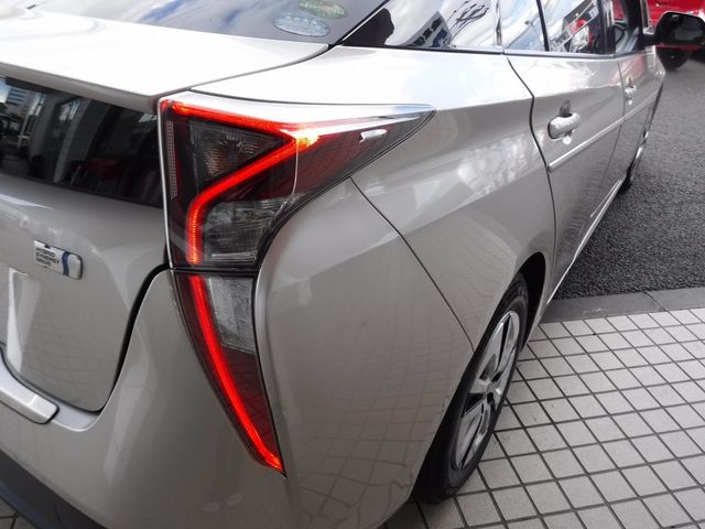 Toyota PRIUS 2016-06 21650-6