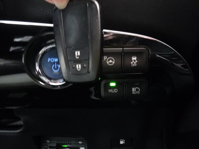 Toyota PRIUS 2016-06 21650-12
