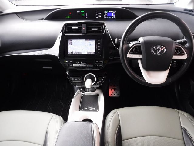 Toyota PRIUS 2016-06 21650-1