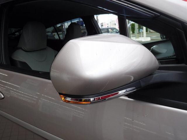 Toyota PRIUS 2016-06 21650-8