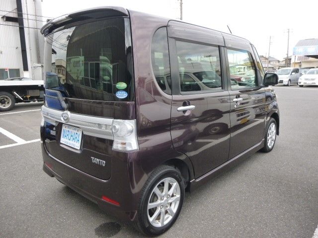 Daihatsu TANTO CUSTOM 2013-06 186118-6