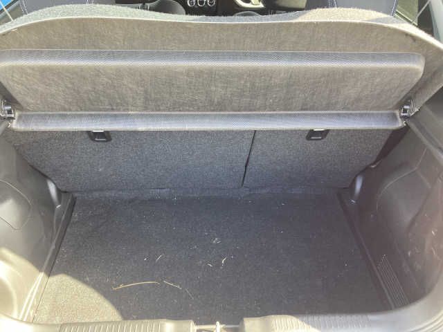 Suzuki SWIFT 2019-04 595-7