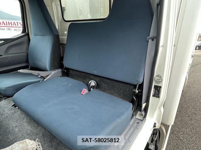 Mitsubishi CANTER 2016-06 371790-27