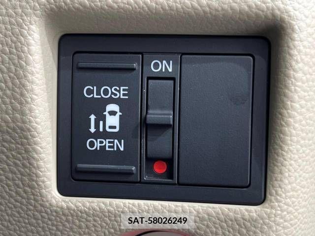 Honda N BOX 2017-11 306938-7