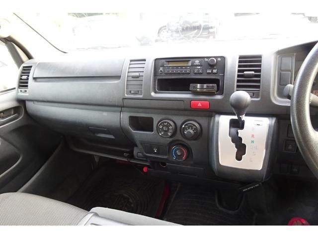 Toyota HIACE VAN 2015-04 17048-3