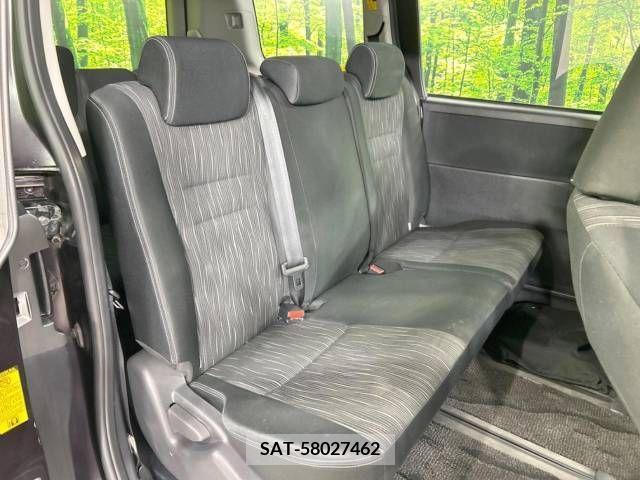 Toyota VOXY 2012-07 321360-8