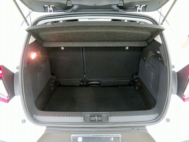 Renault CAPTUR 2021-08 18874-13