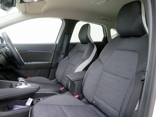Renault CAPTUR 2021-08 18874-4