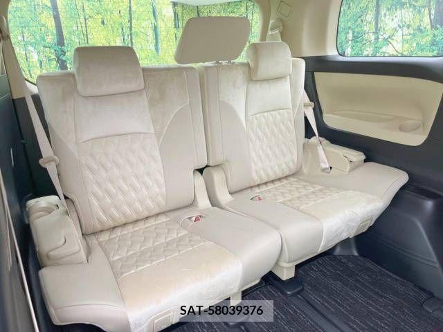 Toyota ALPHARD 2023-04 299602-9