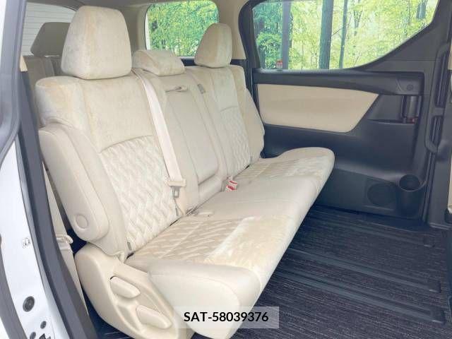 Toyota ALPHARD 2023-04 299602-8