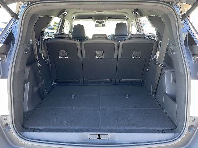 Peugeot 5008 2018-08 21294-12